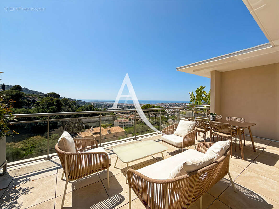 Appartement à LE CANNET