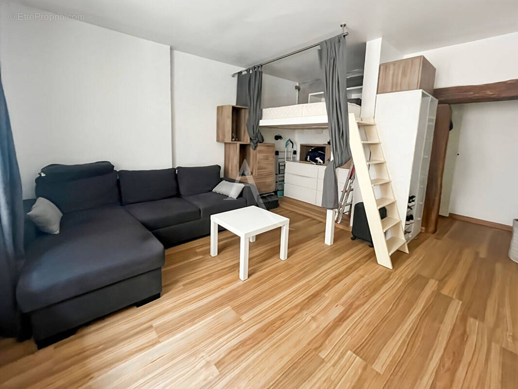 Appartement à VAUREAL