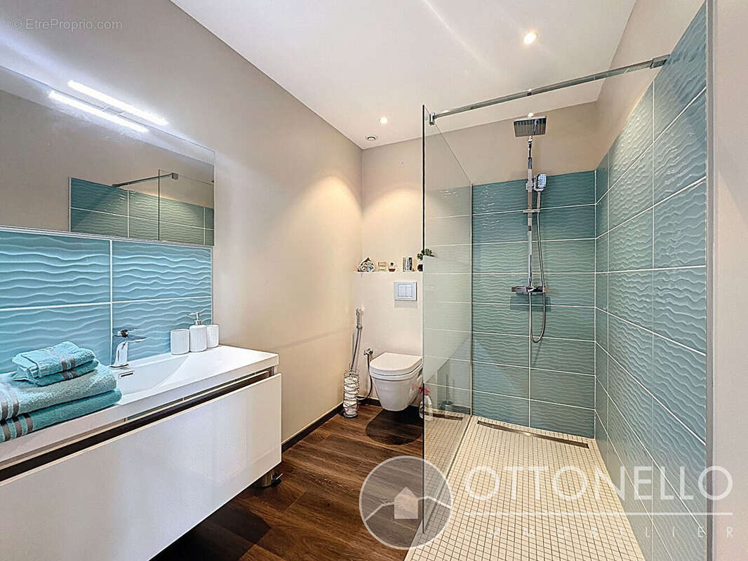 Maison à ROQUEBRUNE-SUR-ARGENS