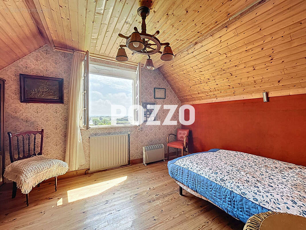 Maison à MONTMARTIN-SUR-MER