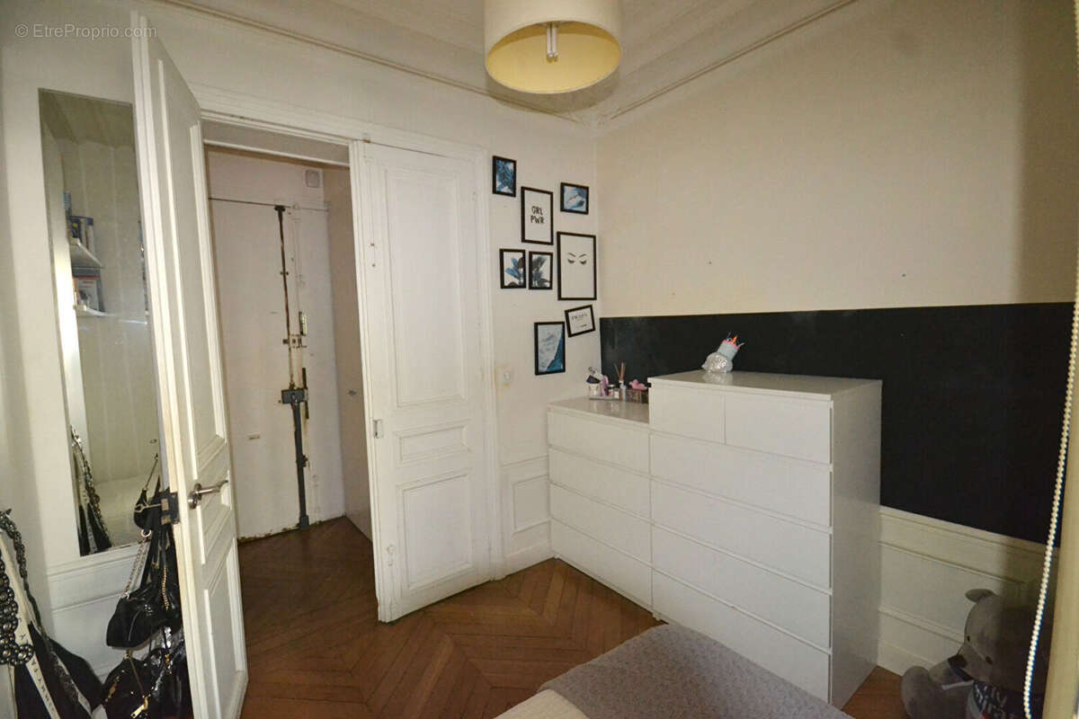 Appartement à PARIS-9E