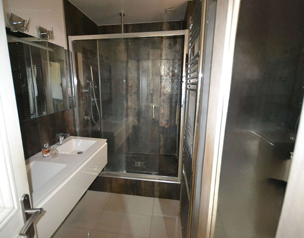 Appartement à PARIS-9E