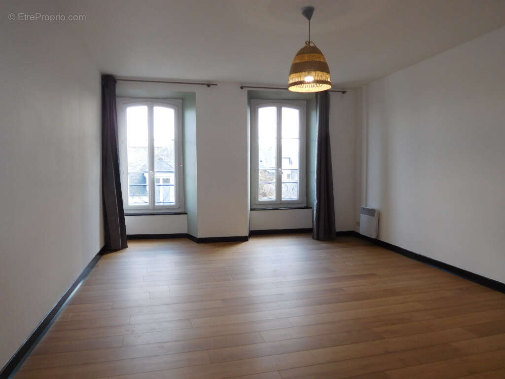 Appartement à LAMBALLE