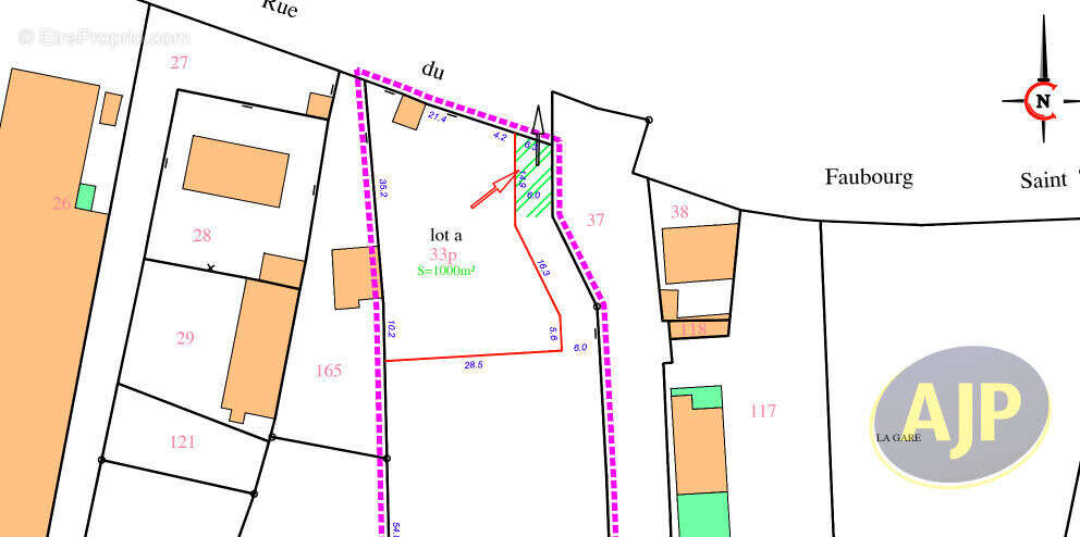 Terrain à LA GARNACHE