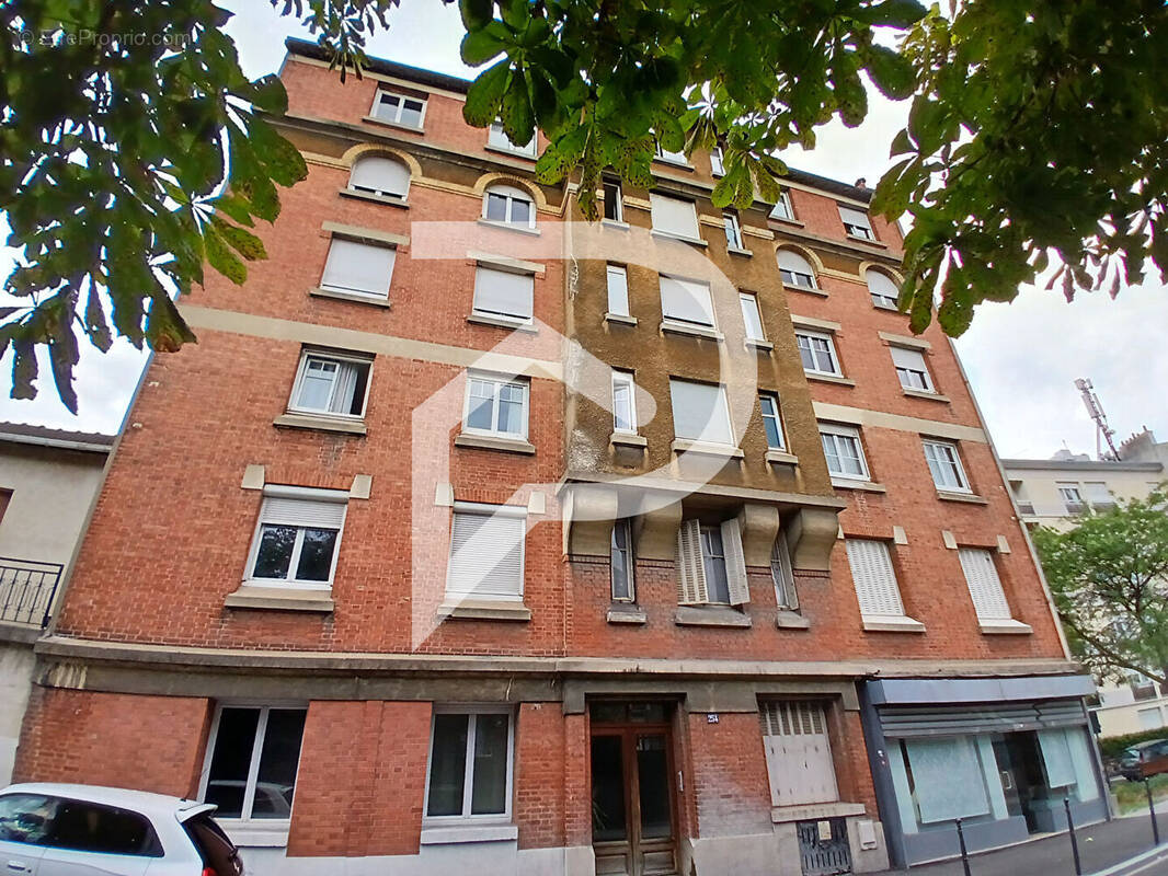 Appartement à COLOMBES