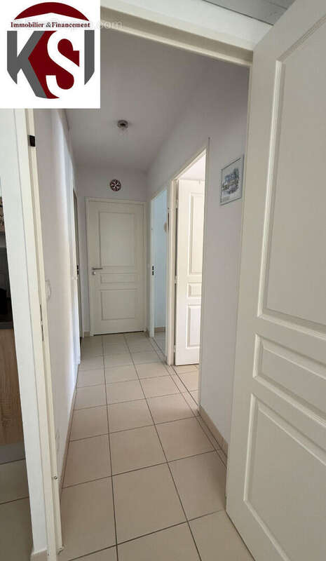 Appartement à SEILLONS-SOURCE-D&#039;ARGENS