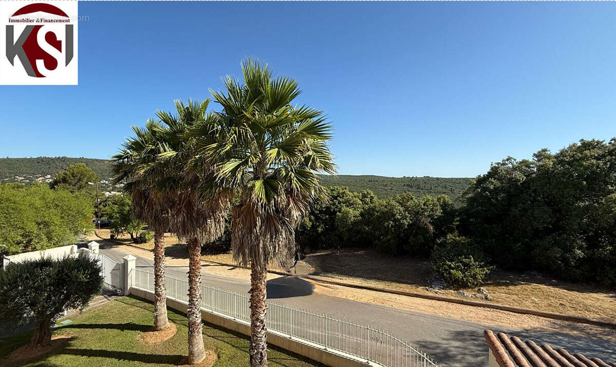 Appartement à SEILLONS-SOURCE-D&#039;ARGENS