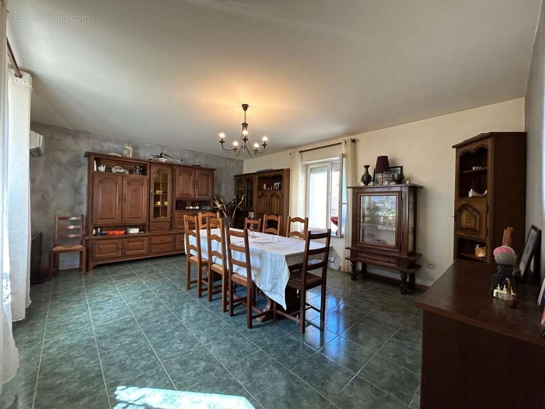 Maison à MARNAY