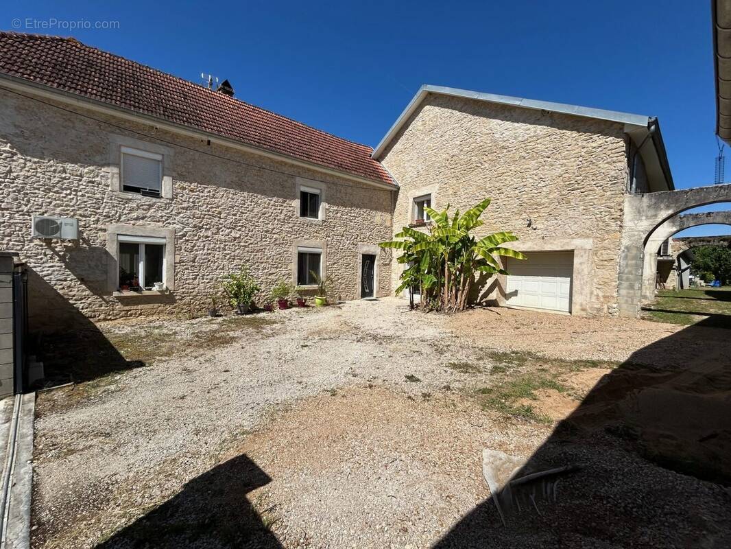 Maison à MARNAY