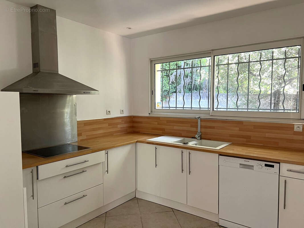 Maison à LES ANGLES