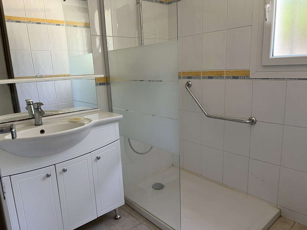 Maison à LES ANGLES