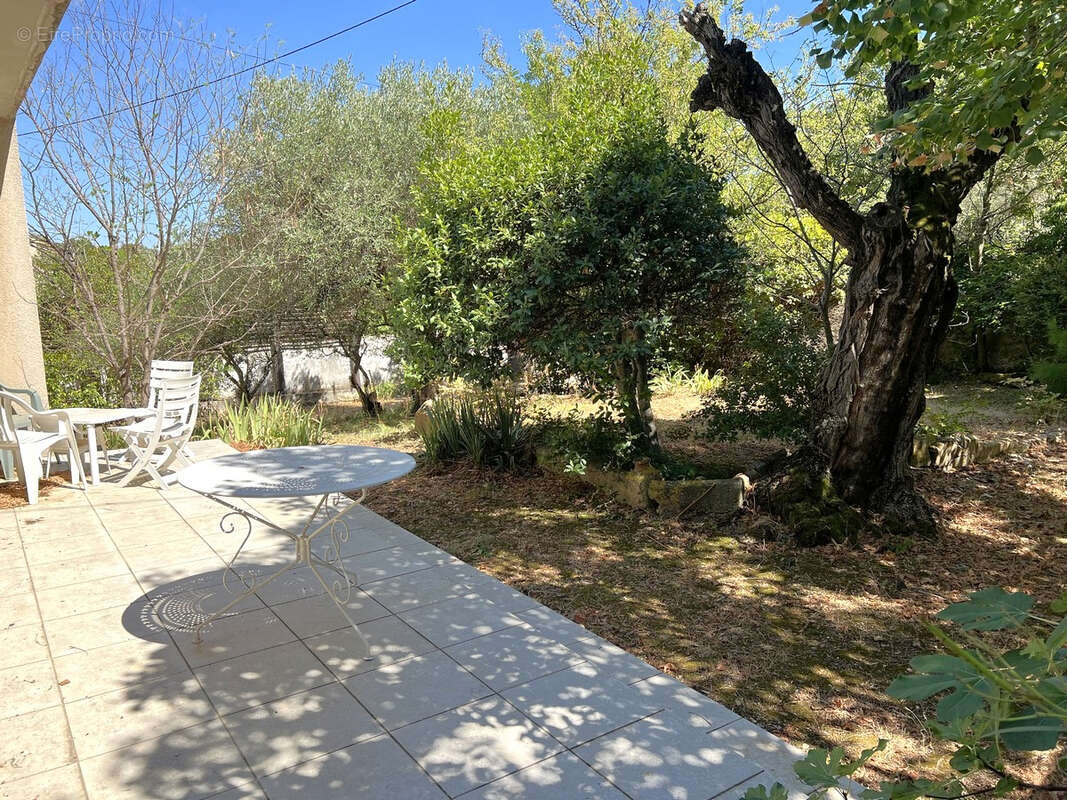 Maison à LES ANGLES