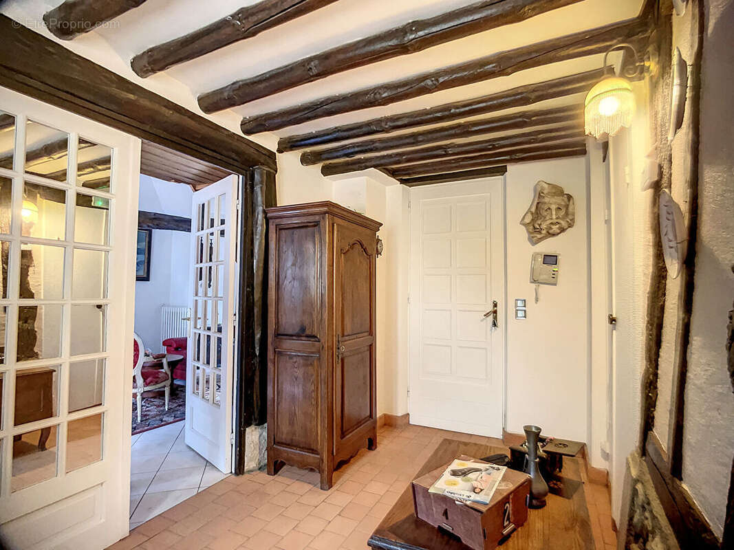 Maison à BOURG-ACHARD