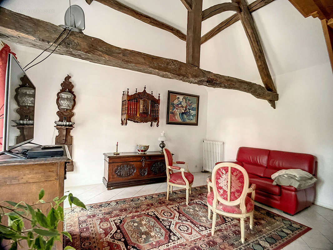 Maison à BOURG-ACHARD