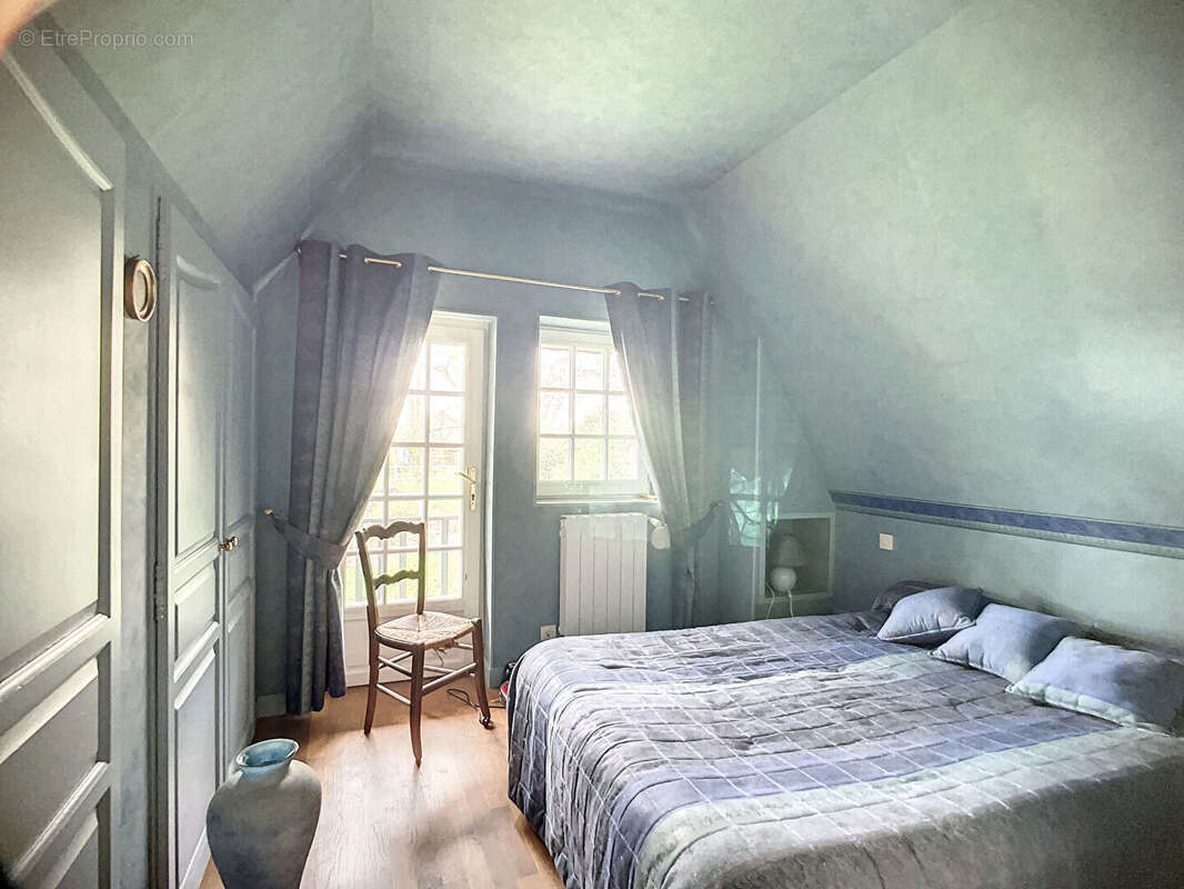 Maison à BOURG-ACHARD