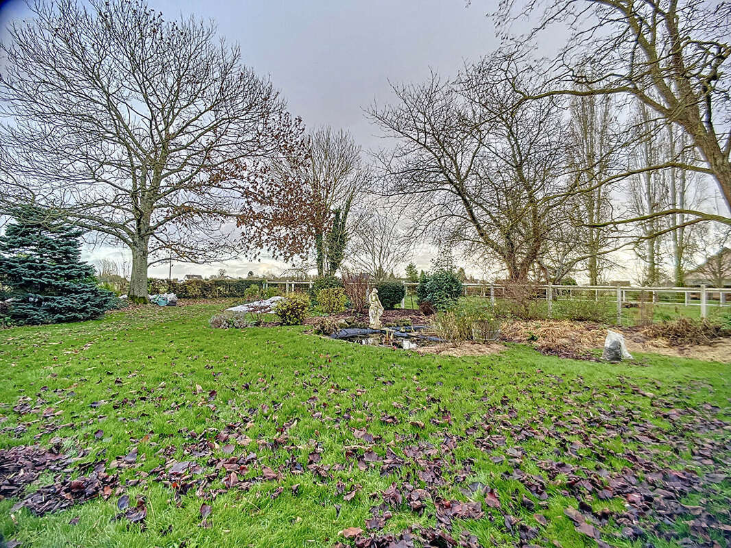 Maison à BOURG-ACHARD