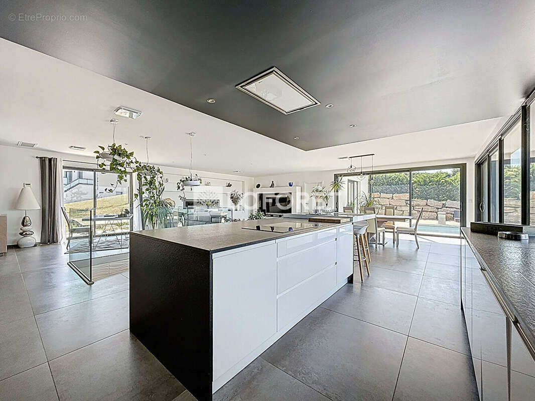 Maison à SAINT-JUST-CHALEYSSIN