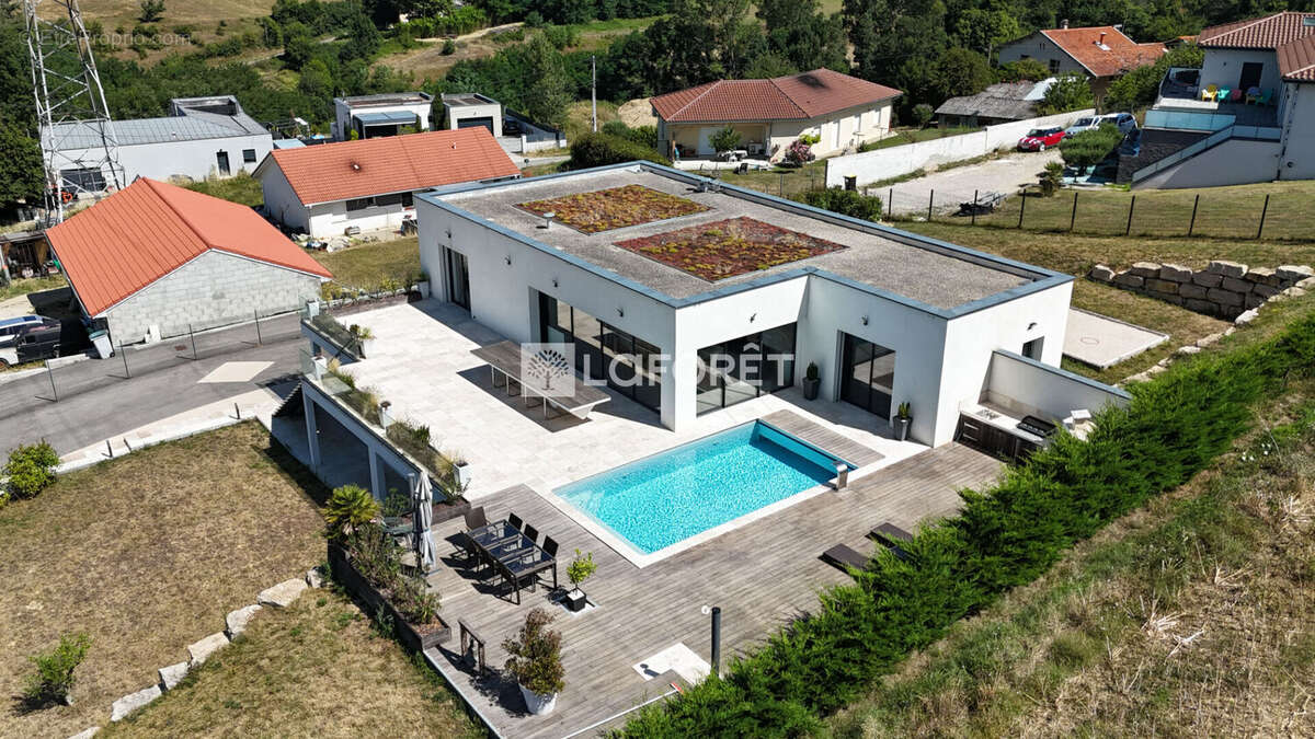 Maison à SAINT-JUST-CHALEYSSIN