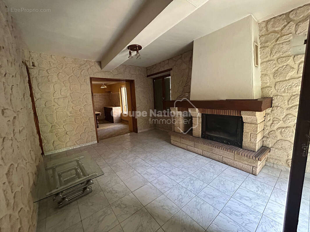 Maison à COURTHEZON