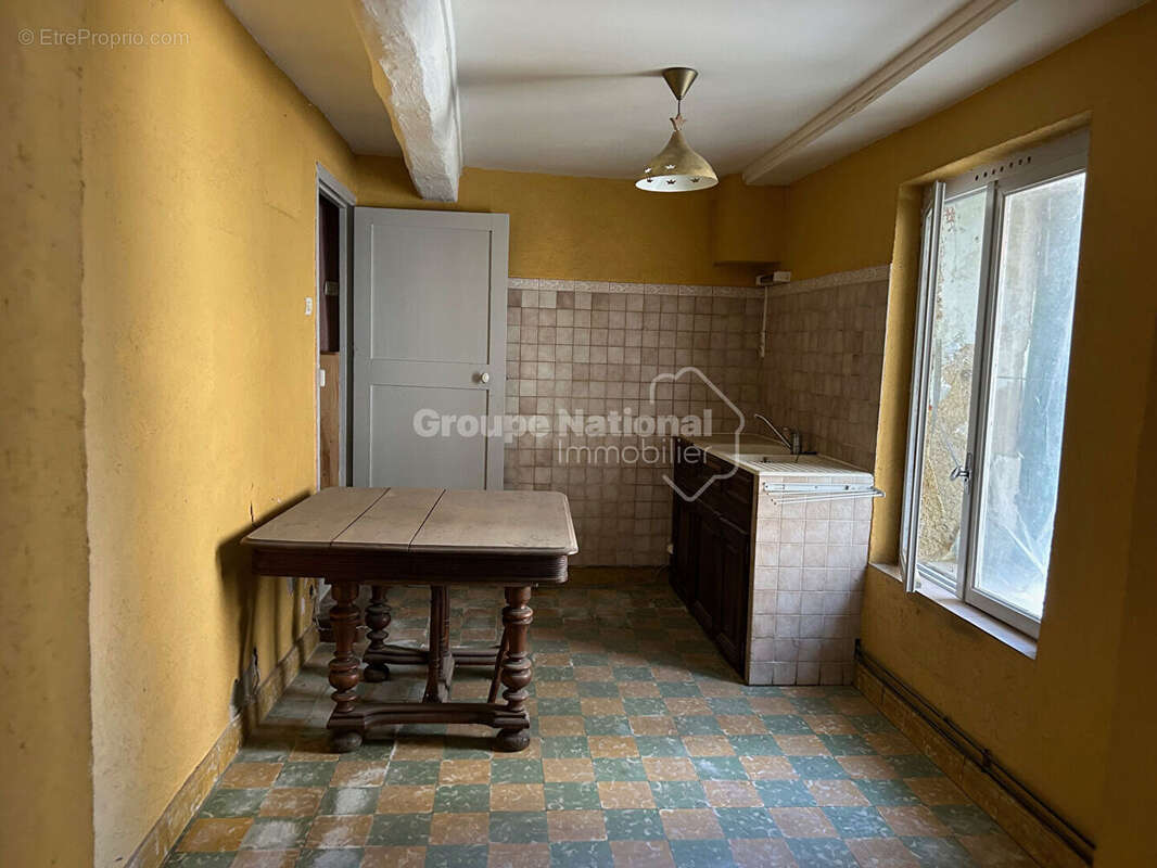 Maison à COURTHEZON