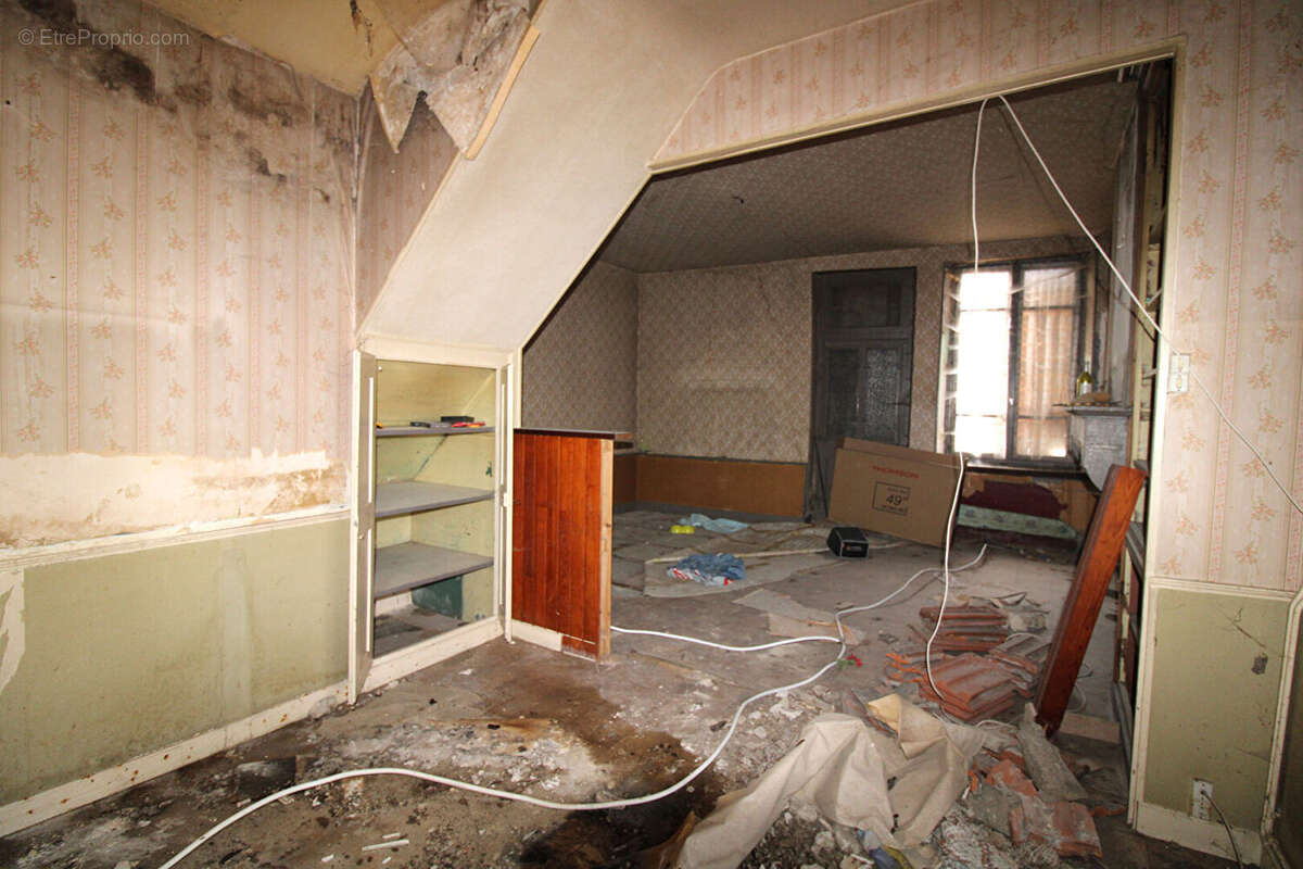 Maison à SOMMEVOIRE