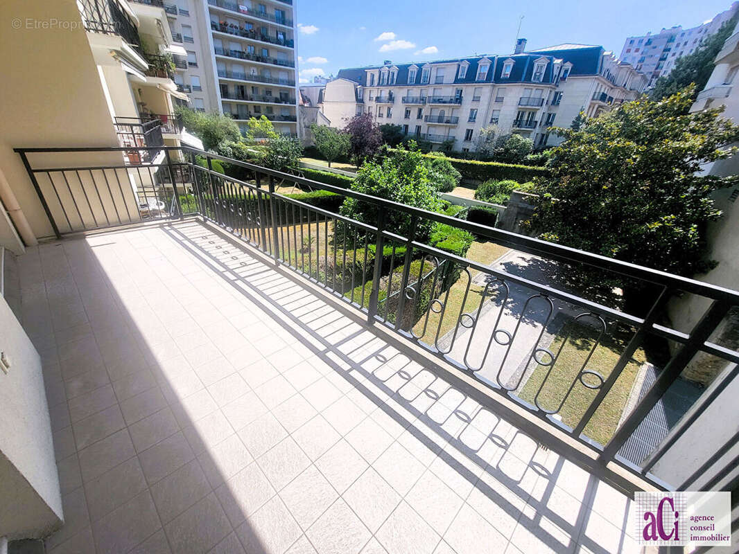 Appartement à BOURG-LA-REINE