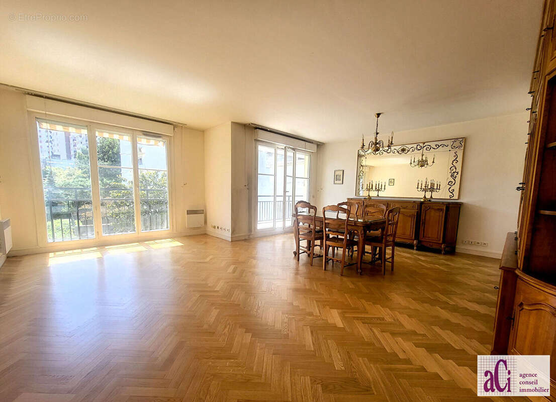 Appartement à BOURG-LA-REINE