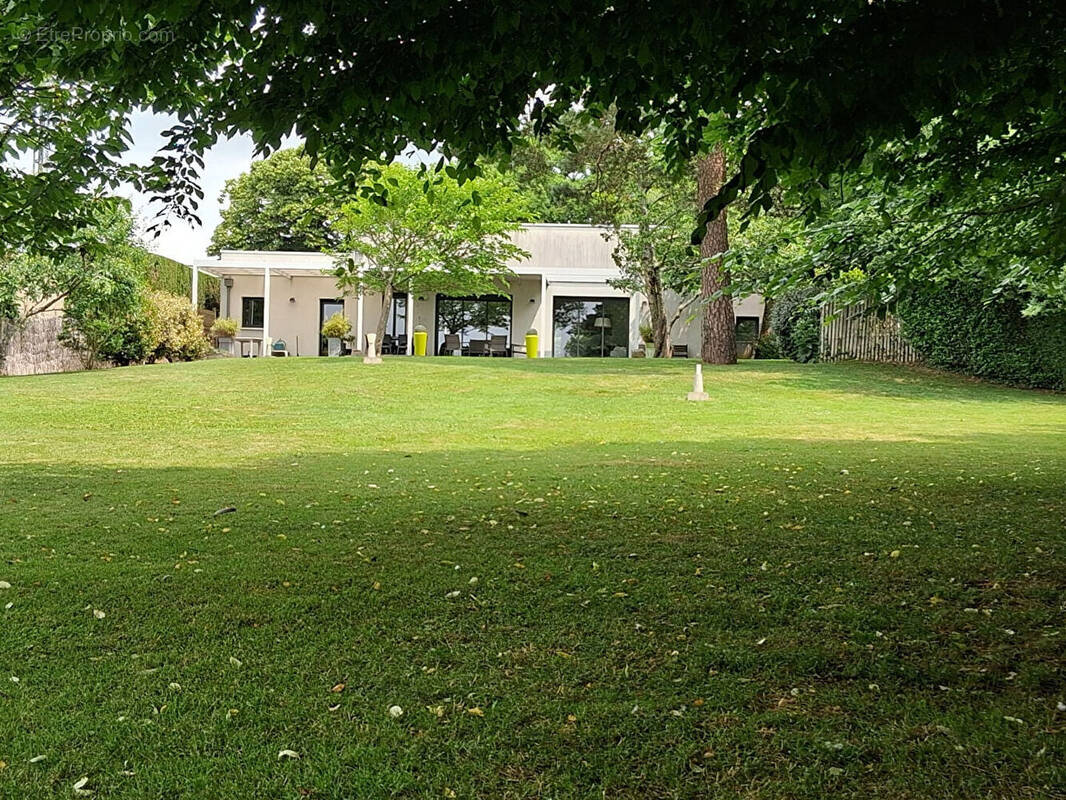 Maison à L&#039;ISLE-JOURDAIN