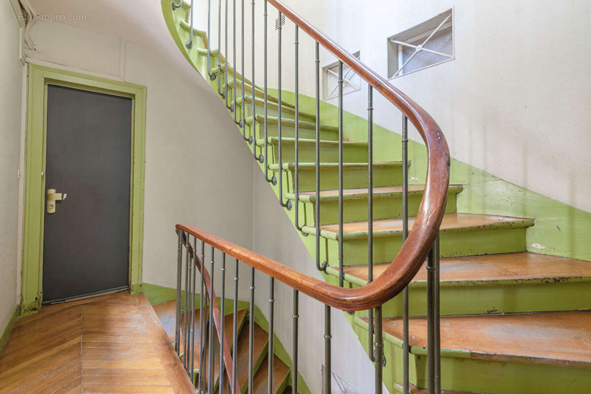 Appartement à PARIS-18E