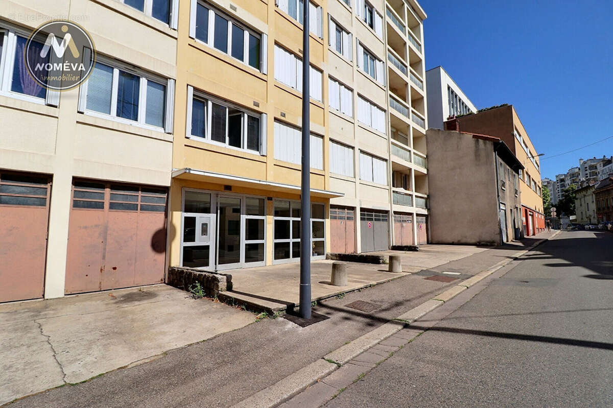 Appartement à SAINT-ETIENNE