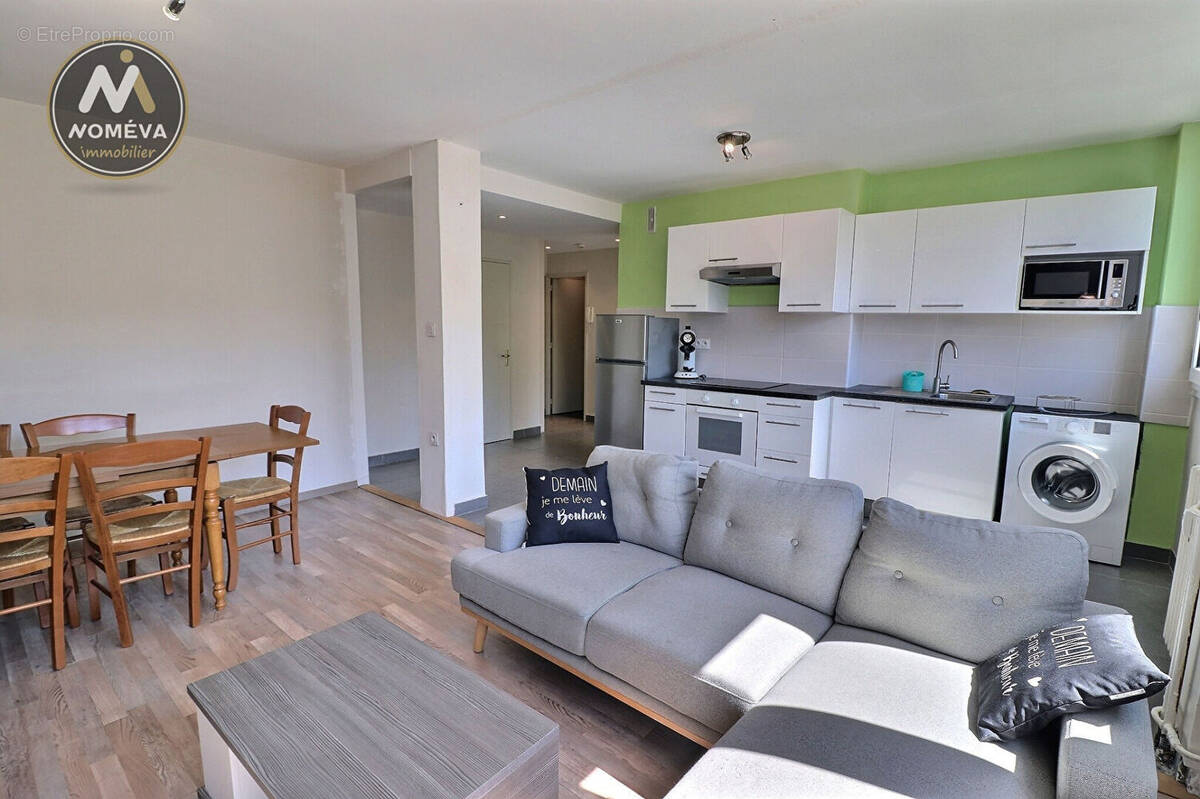 Appartement à SAINT-ETIENNE