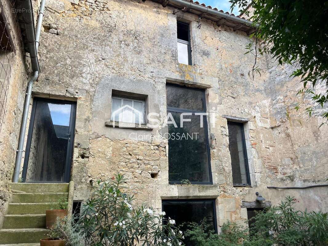 Photo 2 - Maison à BOURG