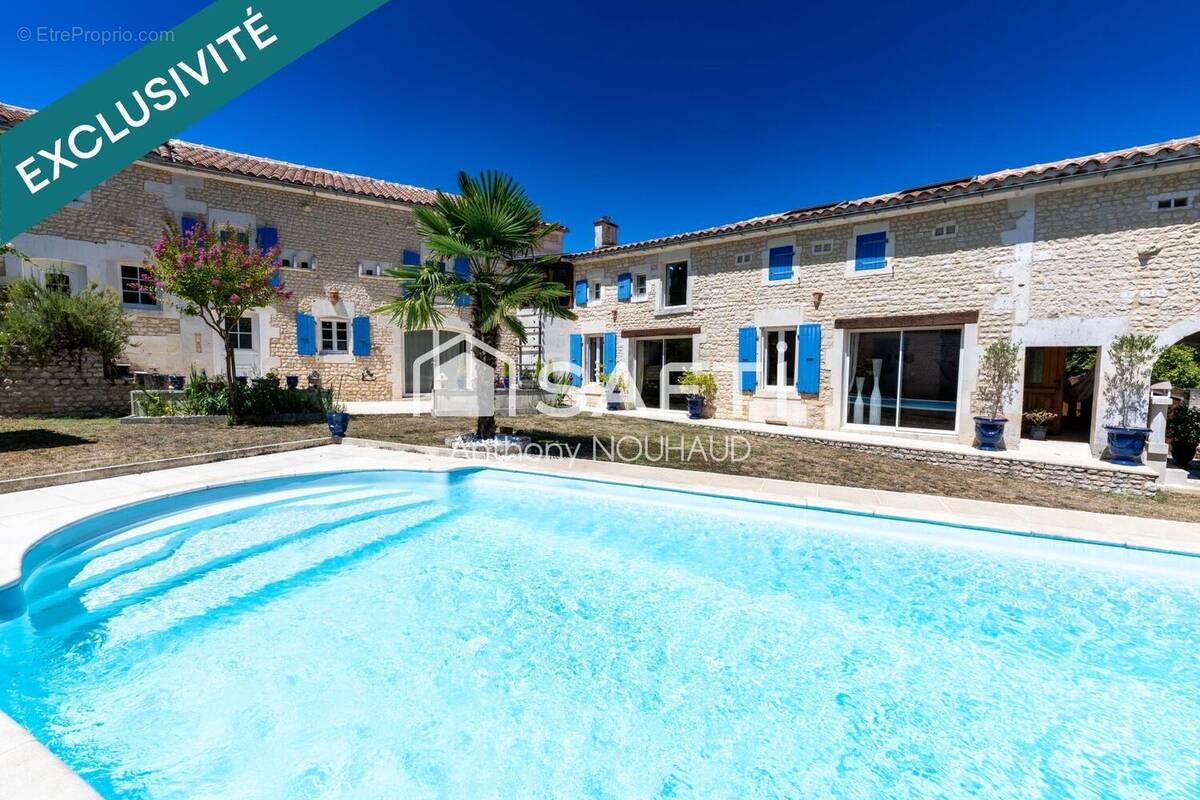 Photo 1 - Maison à SEGONZAC