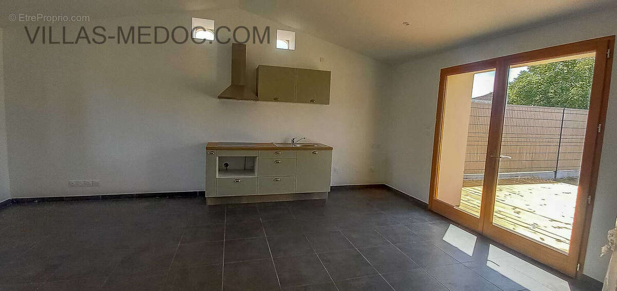 Maison à SAINT-VIVIEN-DE-MEDOC