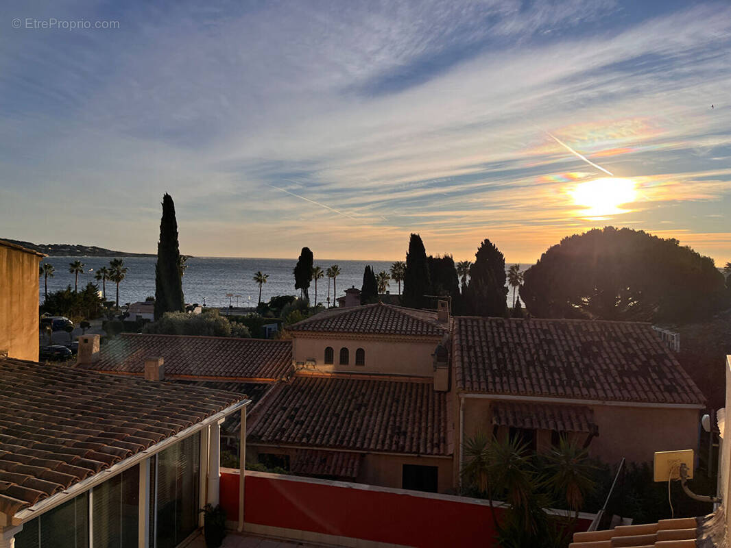 Appartement à SANARY-SUR-MER