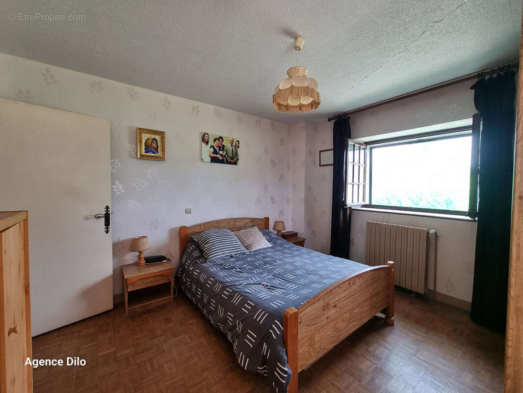 Maison à NEUVY-SAUTOUR