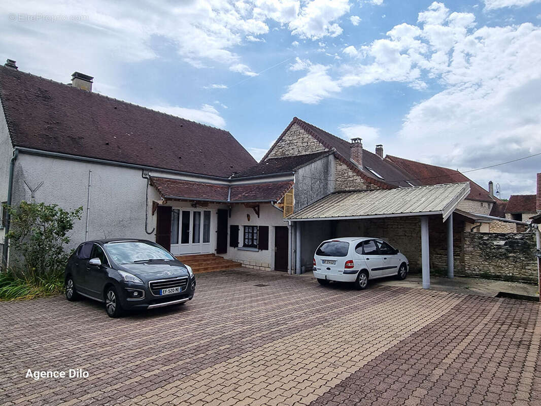 Maison à NEUVY-SAUTOUR