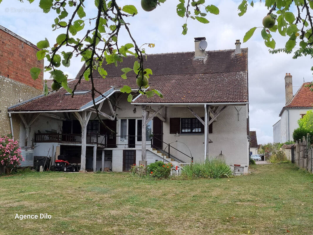 Maison à NEUVY-SAUTOUR
