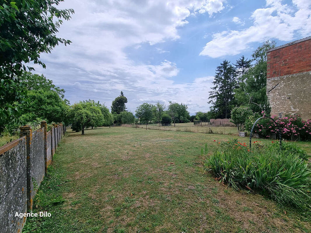 Maison à NEUVY-SAUTOUR