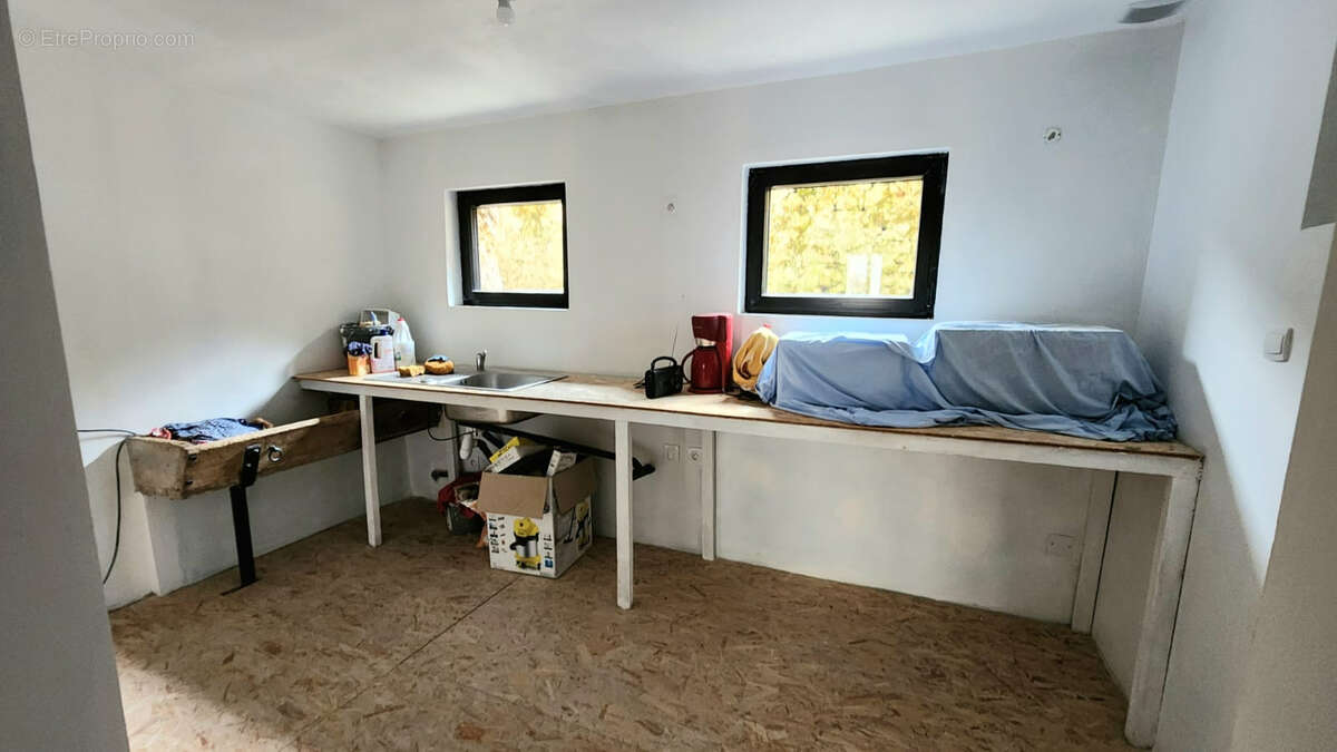 Maison à SAINT-CYR-SUR-MORIN