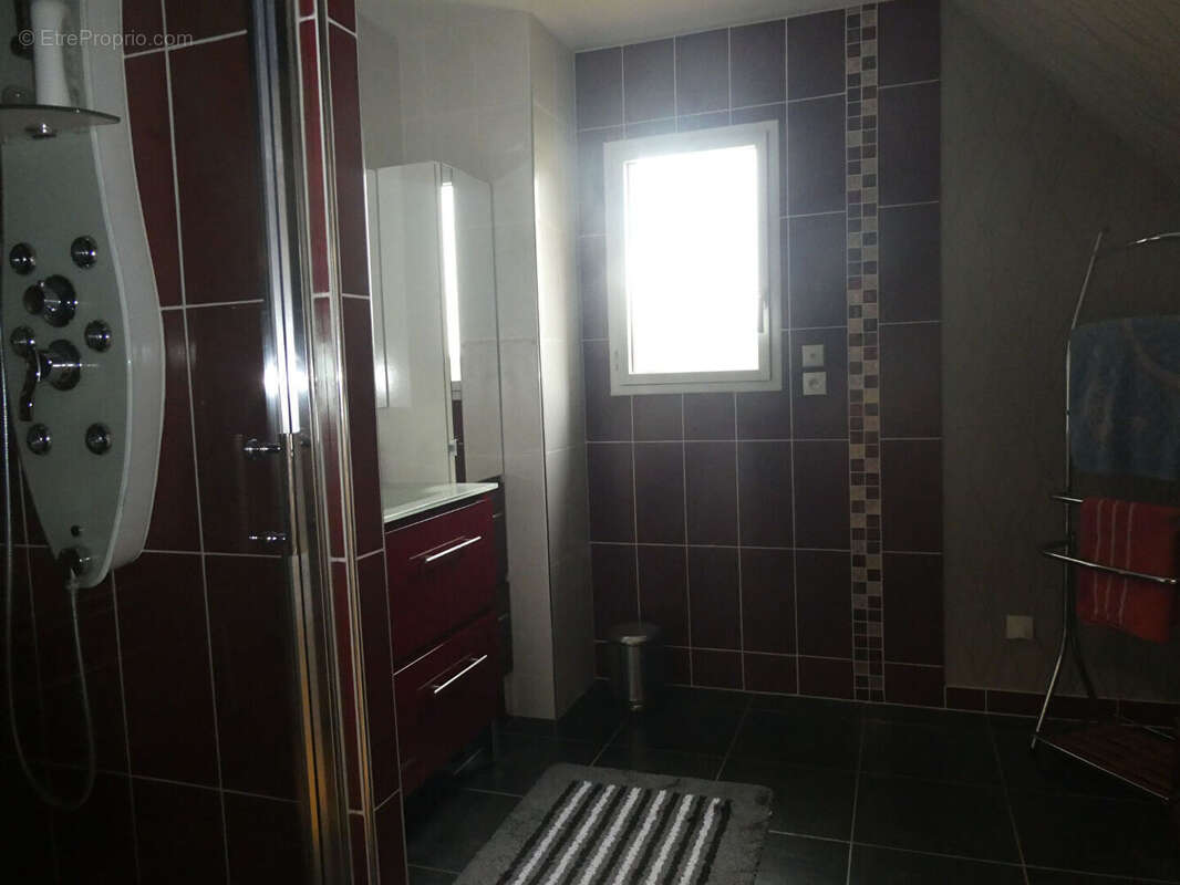 Maison à CORMEILLES