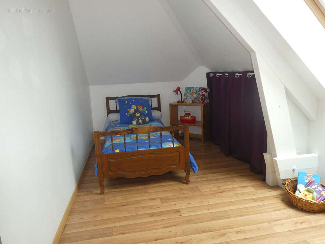 Maison à CORMEILLES