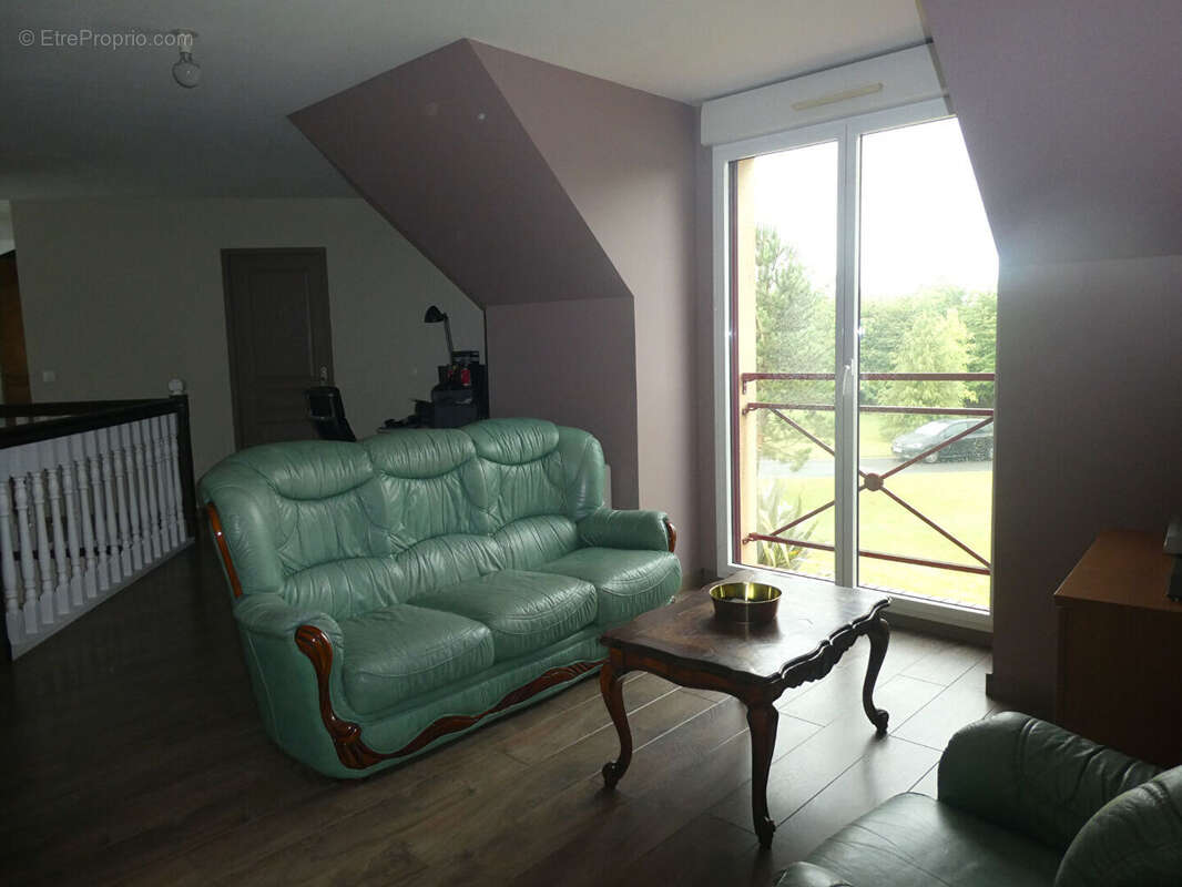 Maison à CORMEILLES