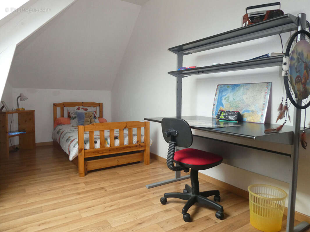 Maison à CORMEILLES