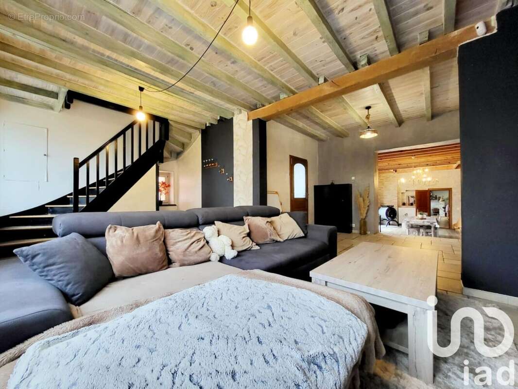 Photo 8 - Maison à MEXY