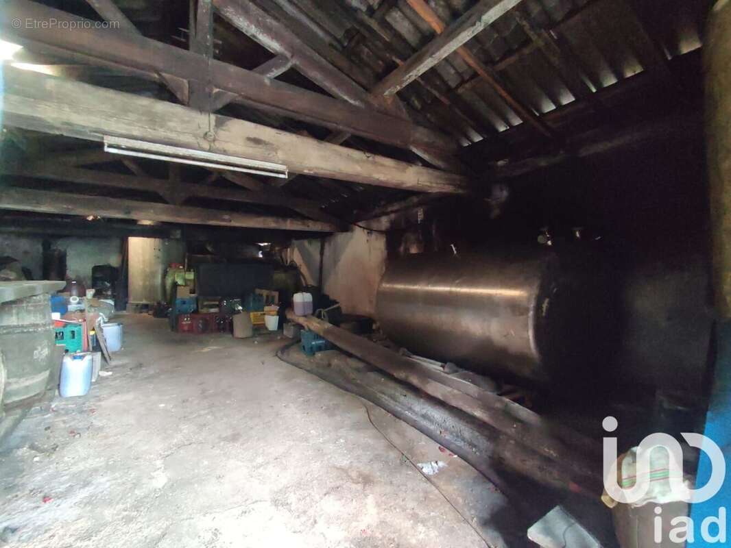 Photo 4 - Parking à DRAIN