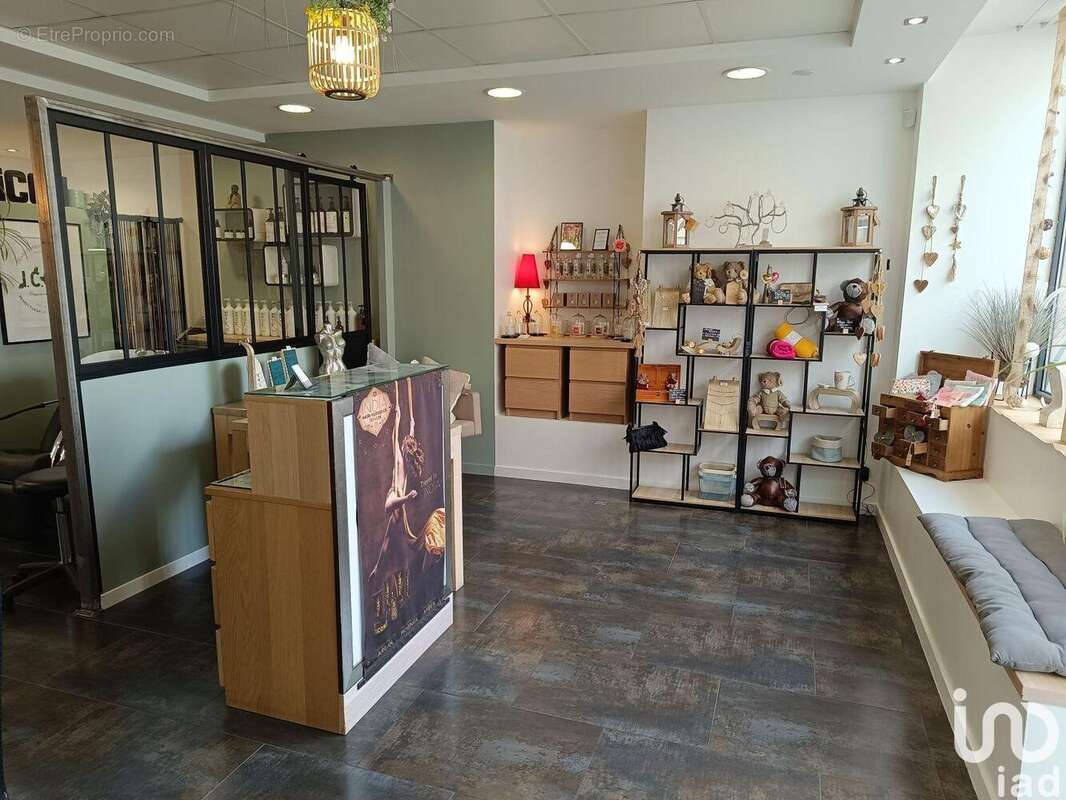 Photo 6 - Commerce à FONTENAY-TRESIGNY