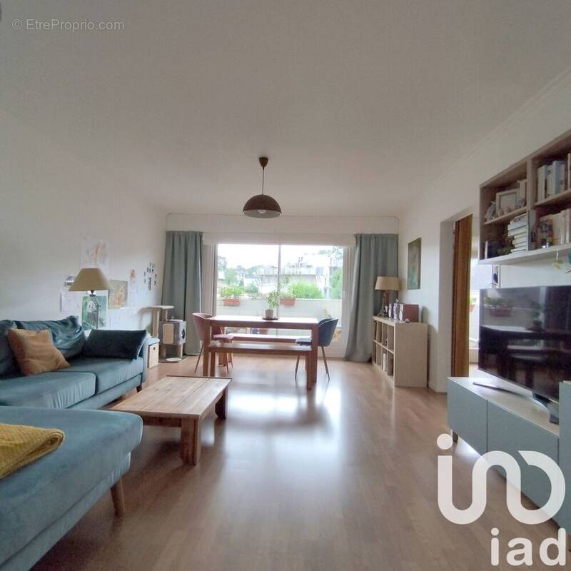 Photo 1 - Appartement à LE PLESSIS-ROBINSON