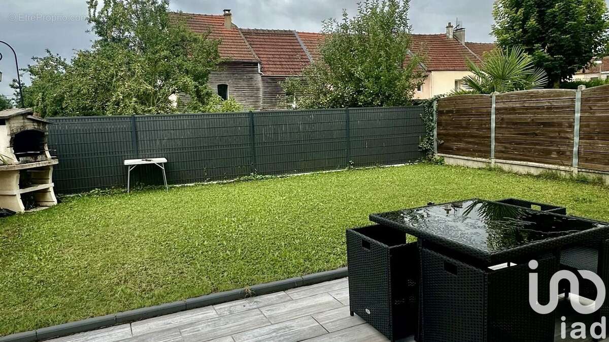 Photo 3 - Maison à CHAUCONIN-NEUFMONTIERS