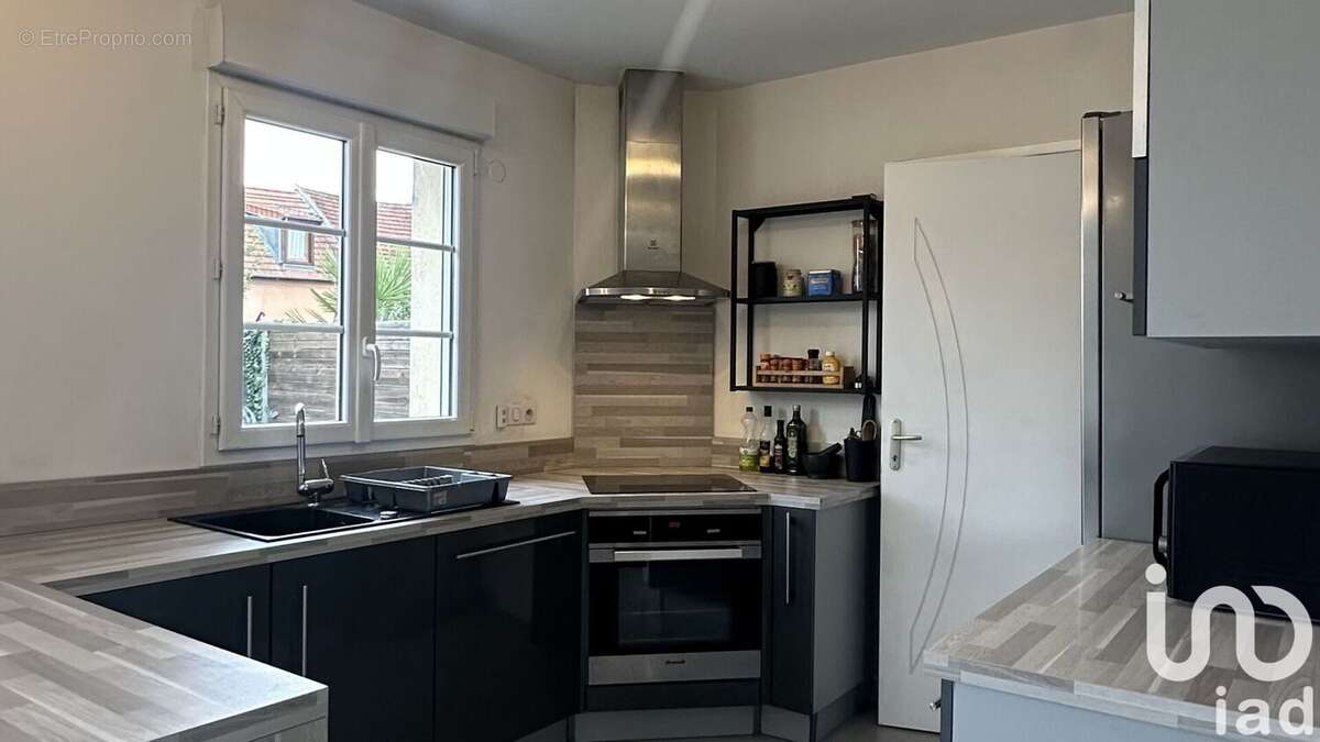 Photo 4 - Maison à CHAUCONIN-NEUFMONTIERS